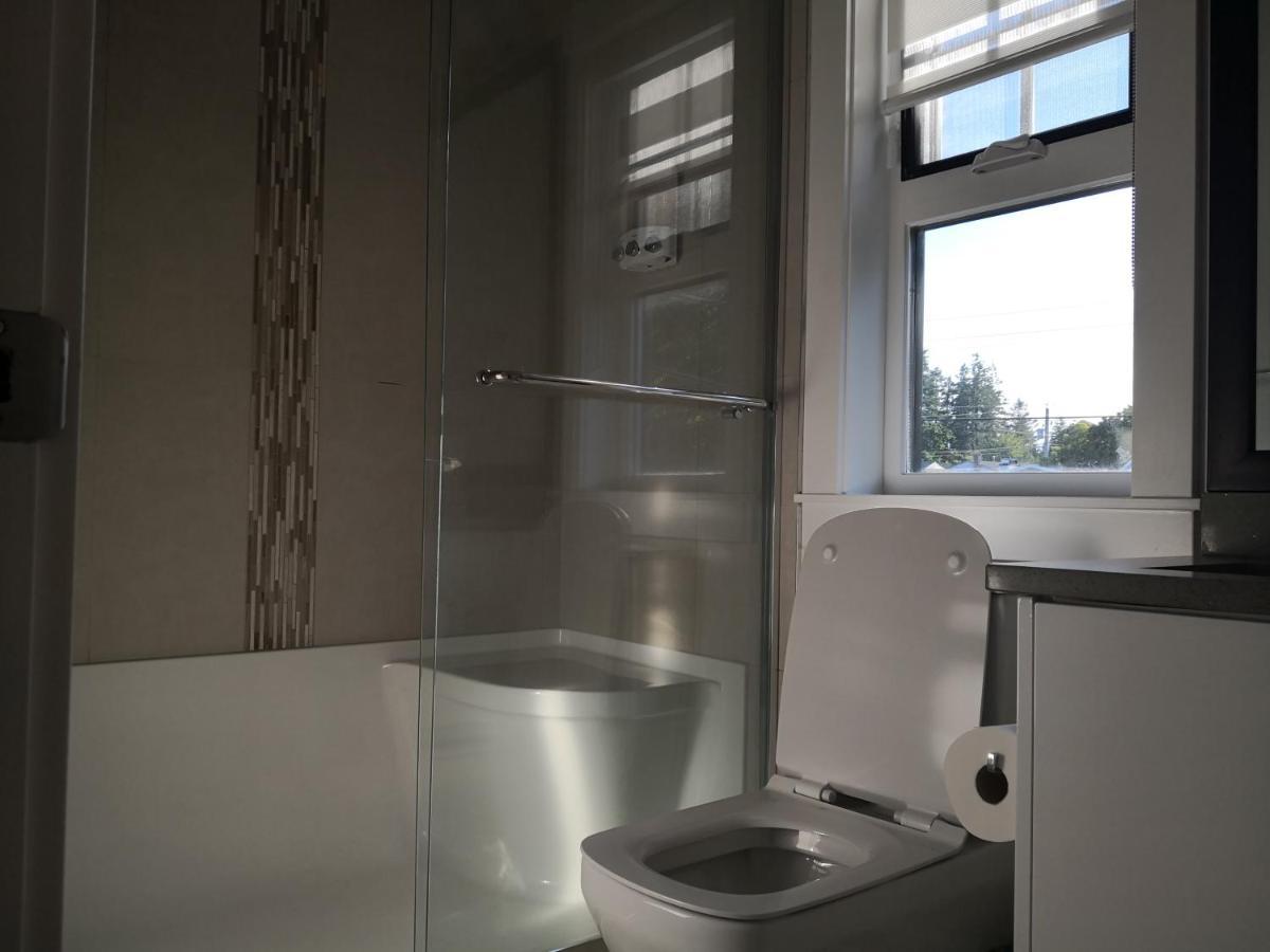 Delovely B&B ホワイトロック エクステリア 写真