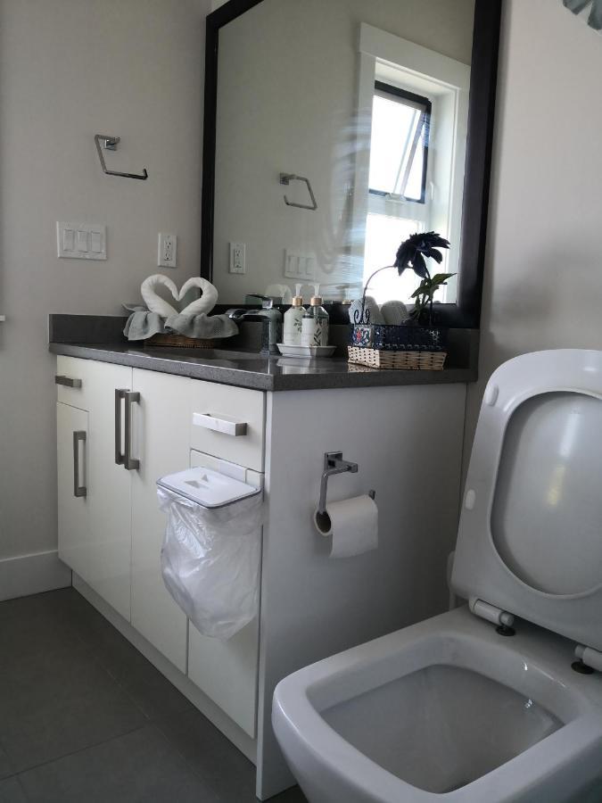 Delovely B&B ホワイトロック エクステリア 写真